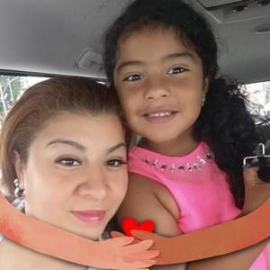 Meet your Posher, Yolanda